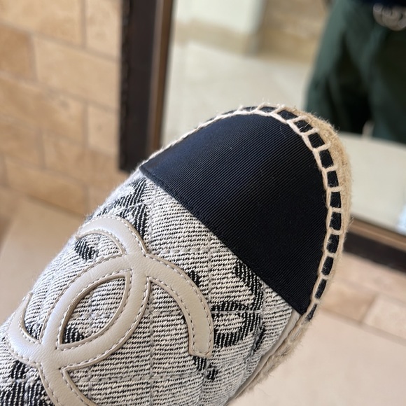 BRAND NEW Size 7 CHANEL Espadrilles in Taupe, Grey and Black - Picture 7 of 11